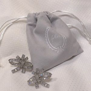 FALLON Baguette Bow Cluster Earrings